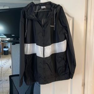 New Columbia Windbreaker/Rain Coat